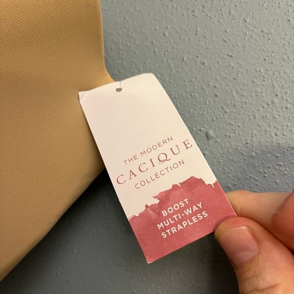 NWT Cacique Boost Bra - Missing One Strap - Picture 2 of 4